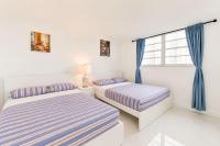 Family getaway steps from the ocean STR-01305 - B&B Sunny Isles Beach