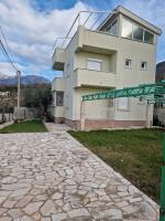 Villa with 4 bedrooms, jacuzzi and panoramic view of city and sea - Ferienwohnung Burtaiši