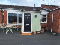 Stylish 2 Bed Flat Walk to Station Free Parking St Neots - Ferienwohnung Saint Neots