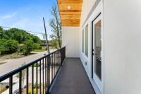 Luxe Designer Retreat Home With Game Lounge Near NRG! - B&B Houston