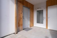 Spacious Three Bedroom Home w Patio and Workspace - Chambres d'hôtes Bjärröd