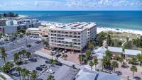 Beachfront Madeira Norte - Ferienwohnung St. Pete Beach
