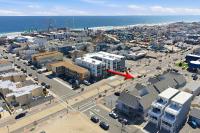 Beautifully renovated 2 Bedroom Retreat 1 block from the Beach parking spot and beach passes - B&B Seaside Heights