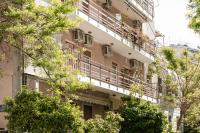Cozy 2BR Stylish Apt - Balcony - Acropolis Metro - Chambres d'hôtes Athènes