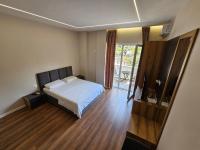 Studio mit Balkon