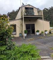 Friends With Bienefelts - B&B Turners Beach