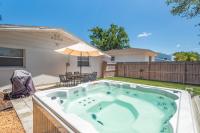 Fully Fenced With Hot tub near Siesta Key Bridge - B&B Sarasota
