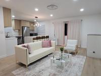Coral Cove Walk to Beach & Downtown Oceanside New 2Bedroom Apartment - Bed and Breakfast Oceanside
