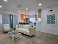 Seaglass Shores Walk to Beach & Downtown Oceanside New 2Bedroom Apartment - B&B Oceanside