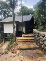 SR Villa - Serenity by riverside - B&B Meppādi
