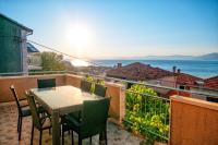 Vacation House on island Brac - Leona - Chambres d'hôtes Postira