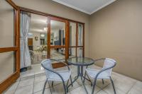 Sandton Central 2 bedroomed furnished apartment - Bed and Breakfast Johannesburg