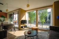 Luxury Apartment with 2 Patios by Beach - Chambres d'hôtes Ostende