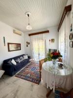 Domi's Cottage - Bed and Breakfast Agia Triada