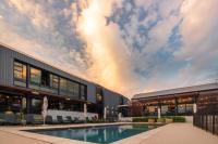 Amazing 2BR 2Bath with River View in Waterfall - B&B Midrand