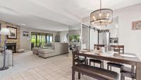 Lake Ozark Oasis Central Location & Pool Access - B&B Lake Ozark