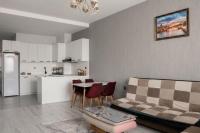 Two-Bedroom Deluxe Apartment with Balcony