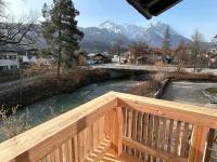 LoisachLodge - zwischen Loisach und Zugspitze - B&B Garmisch-Partenkirchen