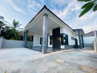 Hanah Home Bukit Gambir - B&B Bukit Gambir