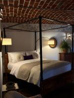 Junior Suite with Pool View
