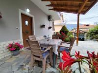 Artur's Apartment - B&B Gjirokastra