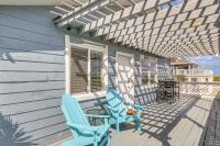 Walk to Gulf: Surfside Beach Home w/ Deck - B&B Surfside Beach