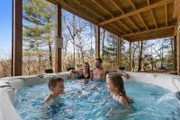 Stunning Views Sleeps 10 - Hot Tub - 2 Fireplaces - B&B Blue Ridge