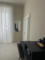 Queen Room with Spa Bath