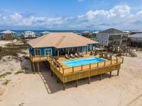 Coastal Gem on the Sand With Large Deck Ocean Views Free WiFi & Private Hot Tub - Chambres d'hôtes Dauphin Island