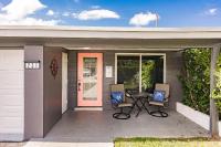 Spacious 3BR Fort Lauderdale Retreat Sleeps 6 Patio Free Parking Near Beaches & Dining - Chambres d'hôtes Fort Lauderdale