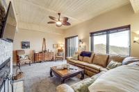 Pool Access! Ski-In/Out Sugar Mtn Gem w/ Views - Bed and Breakfast Sugar Mountain