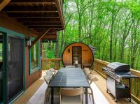 4 Br Mountain Views Sleeps 10 Sauna Hot Tub Arcade - B&B Swiss