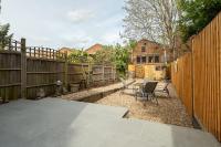Beautiful newly refurbished Victorian townhouse - Pass the Keys - Chambres d'hôtes Windsor