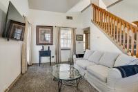 Pet-Friendly Fort Worth Home: 8 Mi to AT&T Stadium - B&B Fort Worth