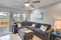 Boardwalk to Port Aransas Beach! Condo w/ Pool - Bed and Breakfast Port Aransas