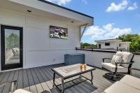 Bass - Private Rooftop - 8 mins to Broadway - B&B Nashville