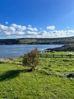 Home From Away - Year Round Oceanview Home Pouch Cove NFLD - B&B Pouch Cove