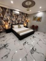 Essa Homestay - B&B Faisalabad