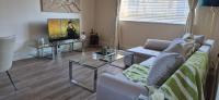 Cozy 2BR apartment in Maidenhead Sleeps 6 - B&B Maidenhead