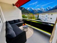 Topview 2BR Balcony & Mountain View Interlaken - Bed and Breakfast Unterseen