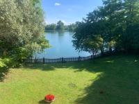 villa su lago privato Malaspina - B&B Segrate