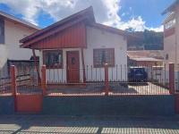 casa charme e praticidade - B&B Campos do Jordão