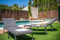 Casa familiar junto al lago con zona de juegos, cine y BBQ - B&B Córdoba