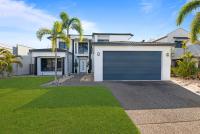 Luxe Bayview Oasis with Dream Waterfront Pool - B&B Darwin