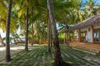 Villa RORO Mentawai - Oceanfront Tropical Escape - Ferienwohnung Katiet