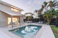 Bluefin Noosa Retreat - 3Bed Townhouse & Pool - B&B Neusa Vale