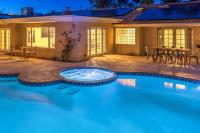 Vegas Mansion: Pool, Spa, Sauna, Theatre, By STRIP - B&B Las Vegas