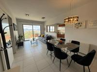 Queens Boutique Apartment 2BR - Ferienwohnung Ágios Dométios