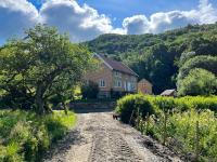 1824 Timber House Between Farsund And Lyngdal - Ferienwohnung Lyngdal