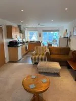 Cosy, Sleeps 6, First floor, Parking, Beautiful market town, Llani - Ferienwohnung Llanidloes
